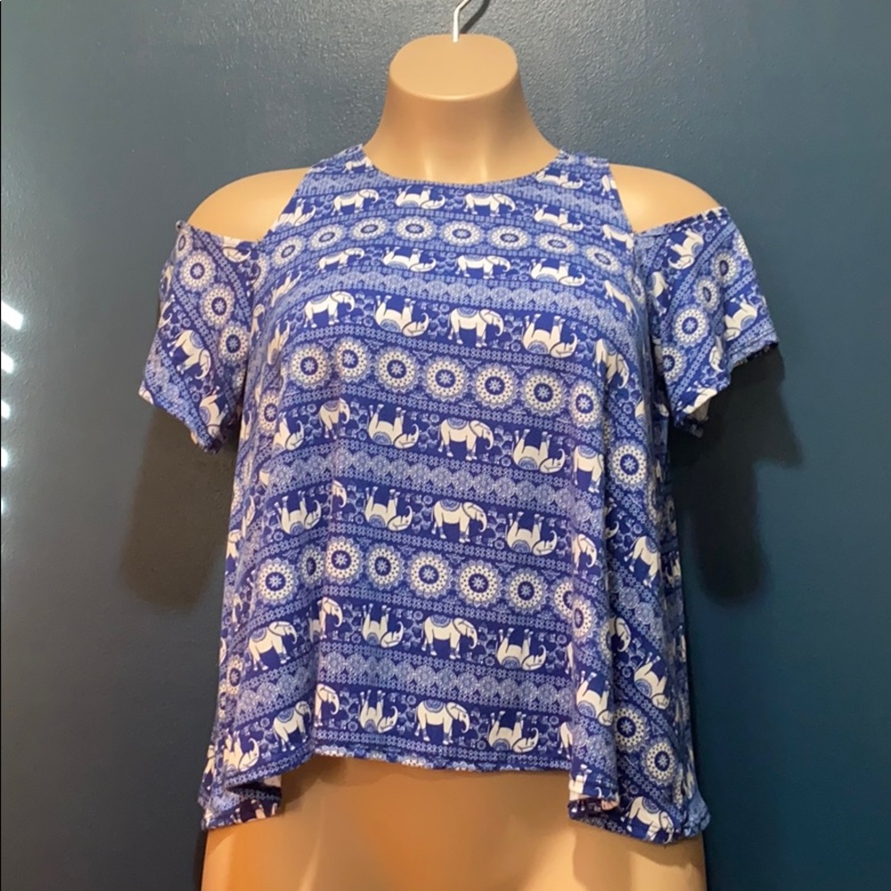 Cold shoulder elephant print top
